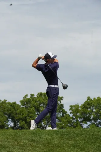 Warren boys golf starts slow